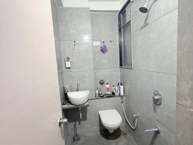 2 BHK Apartment in Kankaria for rent Ahmedabad. The reference number is 20454638