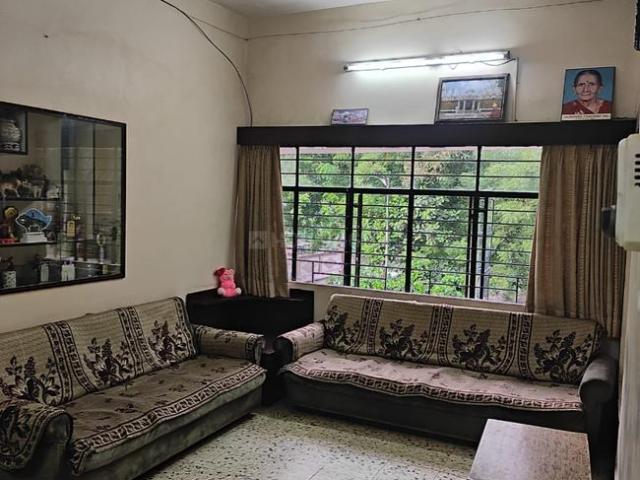 2 BHK Apartment in Kankaria for resale Ahmedabad. The reference number is 14970228