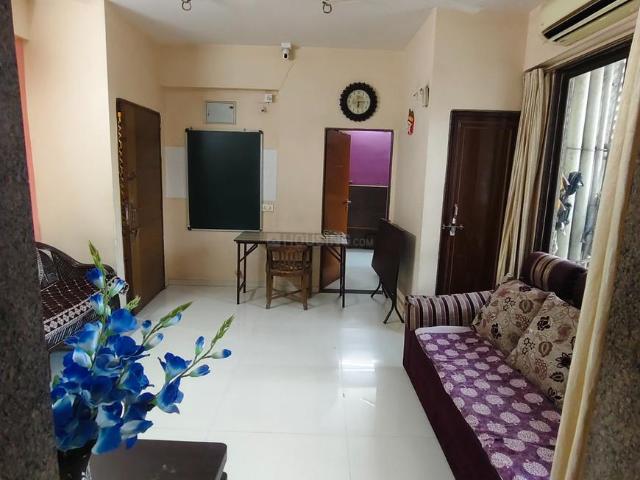 2 BHK Apartment in Kankaria for resale Ahmedabad. The reference number is 19885441