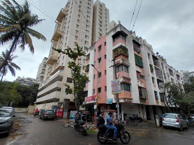2 BHK Apartment in Karve Nagar for rent Pune. The reference number is 20841879