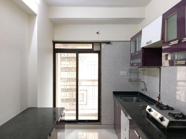 2 BHK Apartment in Kasarvadavali for rent Thane. The reference number is 17993965