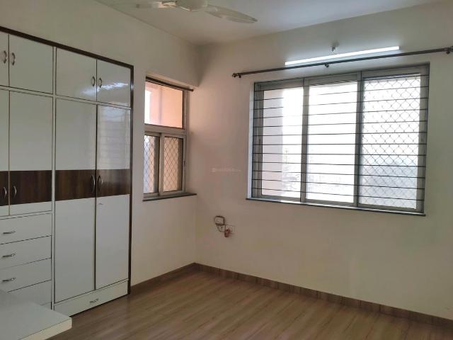 2 BHK Apartment in Kasarvadavali for rent Thane. The reference number is 18036439