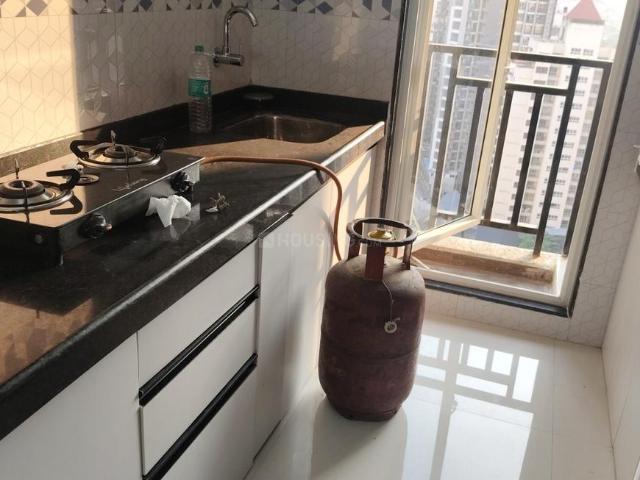 2 BHK Apartment in Kasarvadavali for rent Thane. The reference number is 18545675