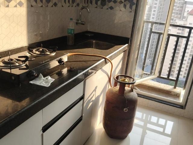 2 BHK Apartment in Kasarvadavali for rent Thane. The reference number is 18549954