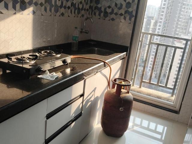 2 BHK Apartment in Kasarvadavali for rent Thane. The reference number is 18557133
