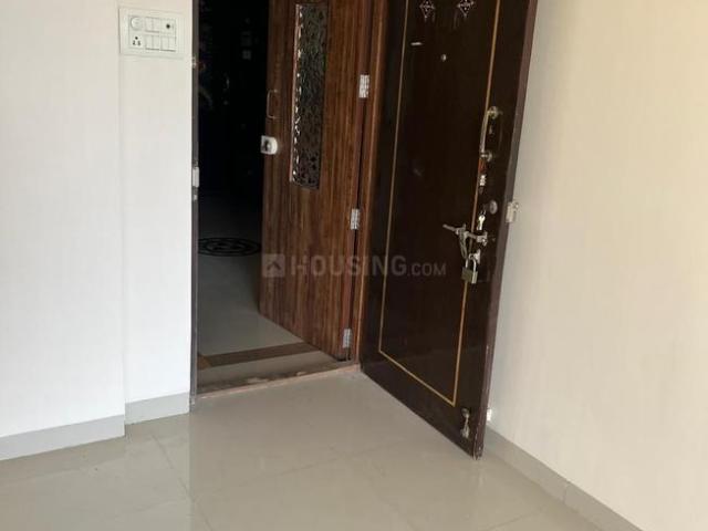 2 BHK Apartment in Kasarvadavali for rent Thane. The reference number is 18867327