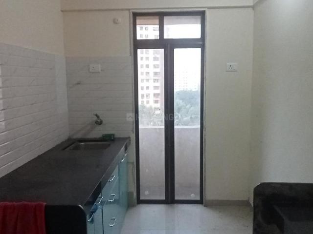2 BHK Apartment in Kasarvadavali for rent Thane. The reference number is 18882275