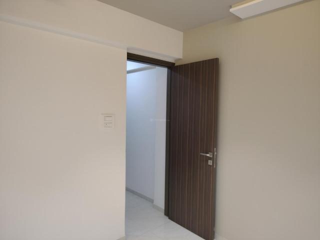 2 BHK Apartment in Kasarvadavali for rent Thane. The reference number is 18882761