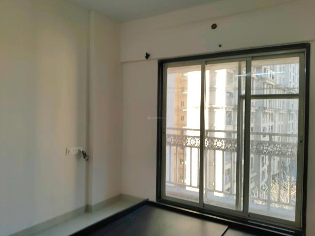 2 BHK Apartment in Kasarvadavali for rent Thane. The reference number is 19071361