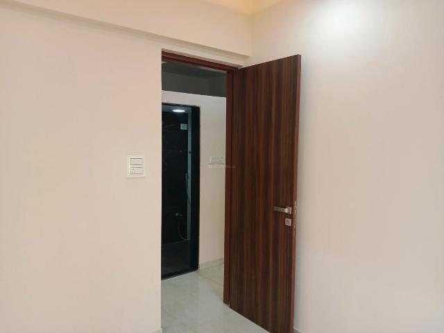 2 BHK Apartment in Kasarvadavali for rent Thane. The reference number is 19136920