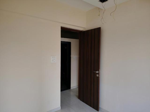 2 BHK Apartment in Kasarvadavali for rent Thane. The reference number is 19449210