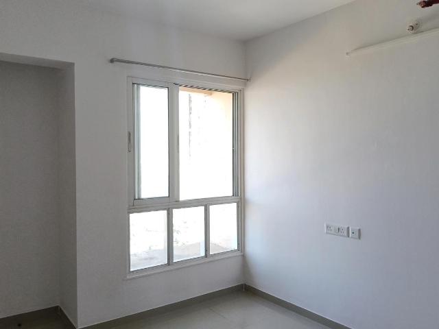 2 BHK Apartment in Kasarvadavali for rent Thane. The reference number is 19482935