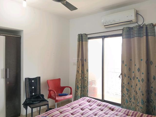 2 BHK Apartment in Kasarvadavali for rent Thane. The reference number is 19856328