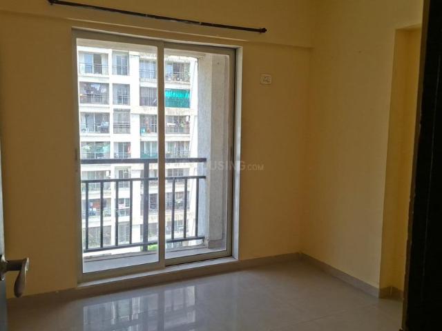 2 BHK Apartment in Kasarvadavali for rent Thane. The reference number is 19805746