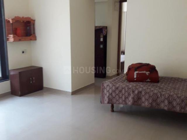 2 BHK Apartment in Kasarvadavali for rent Thane. The reference number is 19819268