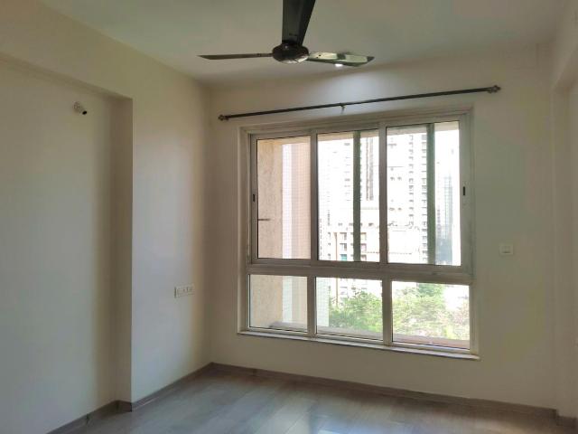 2 BHK Apartment in Kasarvadavali for rent Thane. The reference number is 19958354