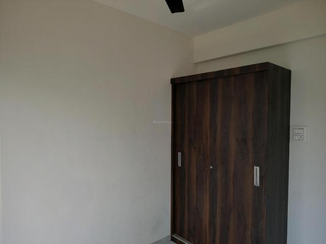 2 BHK Apartment in Kasarvadavali for rent Thane. The reference number is 20018457