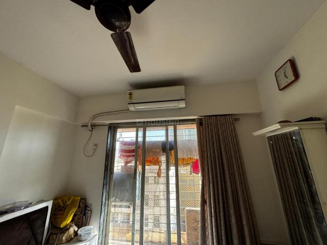 2 BHK Apartment in Kasarvadavali for rent Thane. The reference number is 20163847