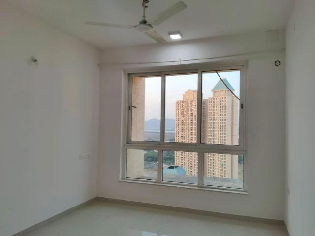 2 BHK Apartment in Kasarvadavali for rent Thane. The reference number is 20107331