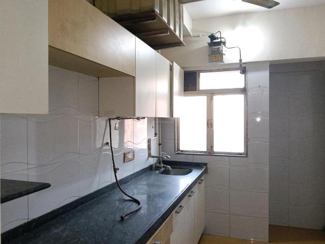 2 BHK Apartment in Kasarvadavali for rent Thane. The reference number is 20113627