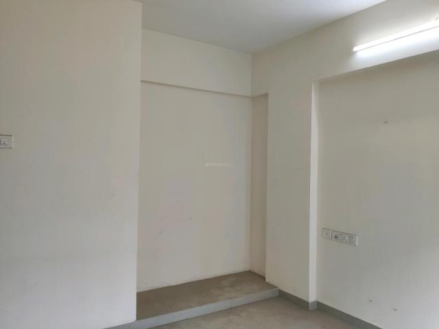 2 BHK Apartment in Kasarvadavali for rent Thane. The reference number is 20118415