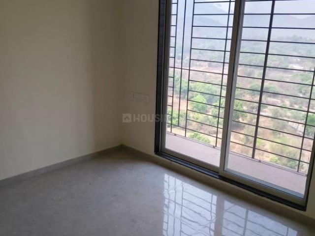 2 BHK Apartment in Kasarvadavali for rent Thane. The reference number is 20130979