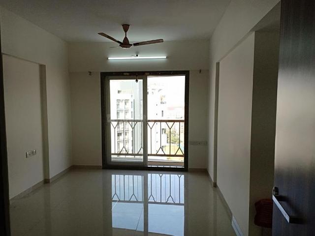 2 BHK Apartment in Kasarvadavali for rent Thane. The reference number is 20215564