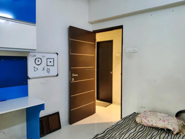 2 BHK Apartment in Kasarvadavali for rent Thane. The reference number is 20782700
