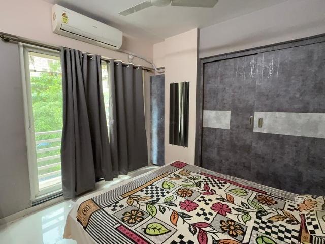 2 BHK Apartment in Kasarvadavali for rent Thane. The reference number is 20846187