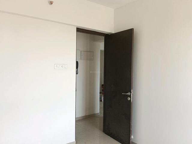 2 BHK Apartment in Kasarvadavali for resale Thane. The reference number is 20399044