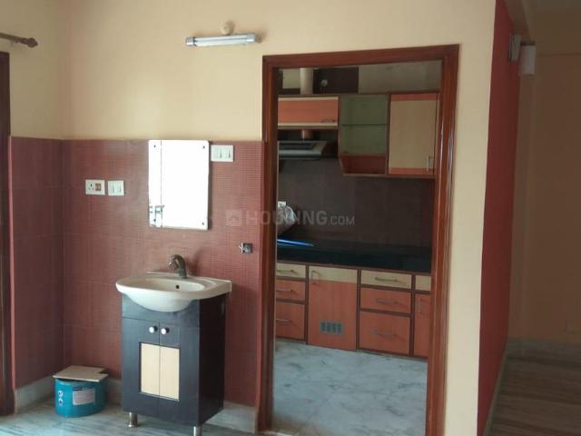 2 BHK Apartment in Kasba for rent Kolkata. The reference number is 19555181