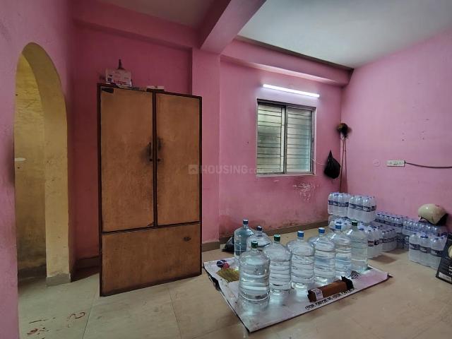 2 BHK Apartment in Kasba for rent Kolkata. The reference number is 20796162