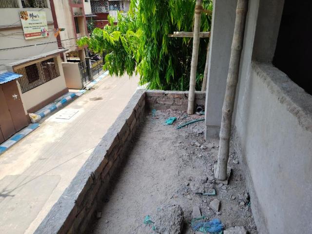 2 BHK Apartment in Kasba for resale EM Bypass. The reference number is 9828742