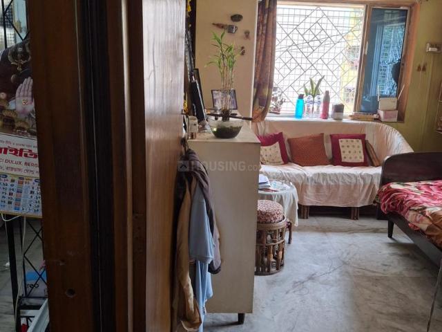 2 BHK Apartment in Kasba for resale Kolkata. The reference number is 17217609