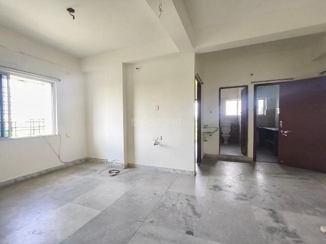2 BHK Apartment in Kasba for resale Kolkata. The reference number is 19280460