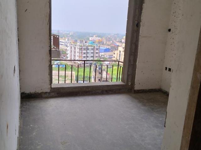 2 BHK Apartment in Kasba for resale Kolkata. The reference number is 12049578