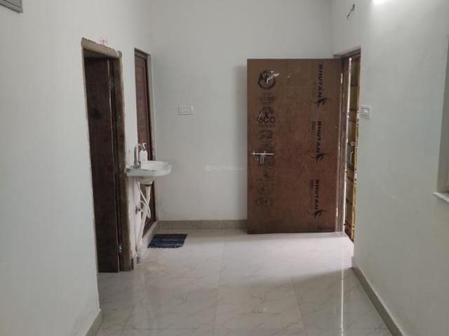 2 BHK Apartment in Keshtopur for rent Kolkata. The reference number is 10757086