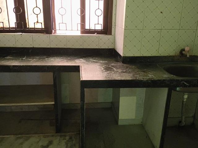 2 BHK Apartment in Keshtopur for rent Kolkata. The reference number is 19646611