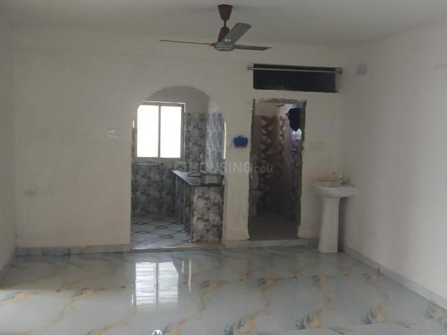2 BHK Apartment in Keshtopur for rent Kolkata. The reference number is 19787486