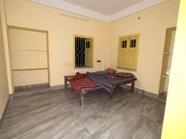 2 BHK Apartment in Keshtopur for rent Kolkata. The reference number is 19280774