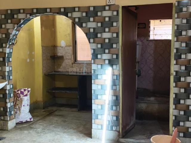2 BHK Apartment in Keshtopur for rent Kolkata. The reference number is 20782788