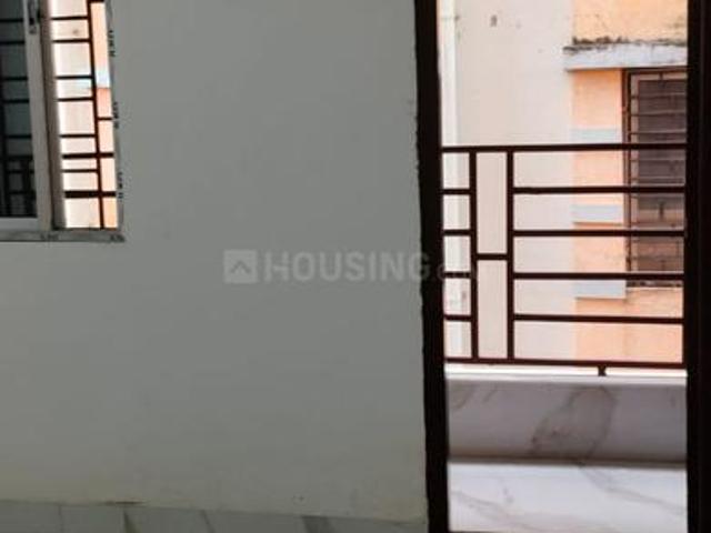 2 BHK Apartment in Keshtopur for rent Kolkata. The reference number is 20976457