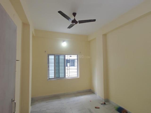 2 BHK Apartment in Keshtopur for rent Kolkata. The reference number is 20345492