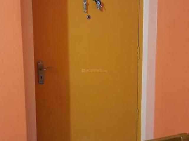 2 BHK Apartment in Keshtopur for resale Kolkata. The reference number is 9883652
