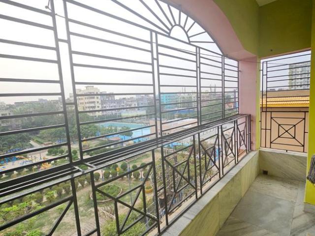 2 BHK Apartment in Keshtopur for resale Kolkata. The reference number is 19696932