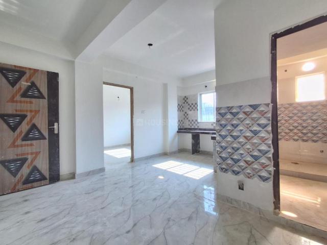 2 BHK Apartment in Keshtopur for resale Kolkata. The reference number is 19763329