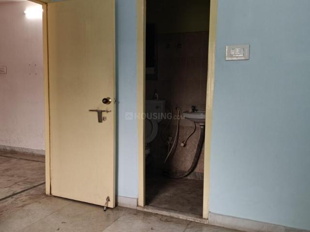 2 BHK Apartment in Keshtopur for resale Kolkata. The reference number is 19947285