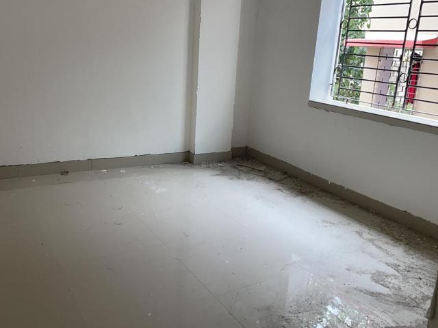2 BHK Apartment in Keshtopur for resale Kolkata. The reference number is 20290376