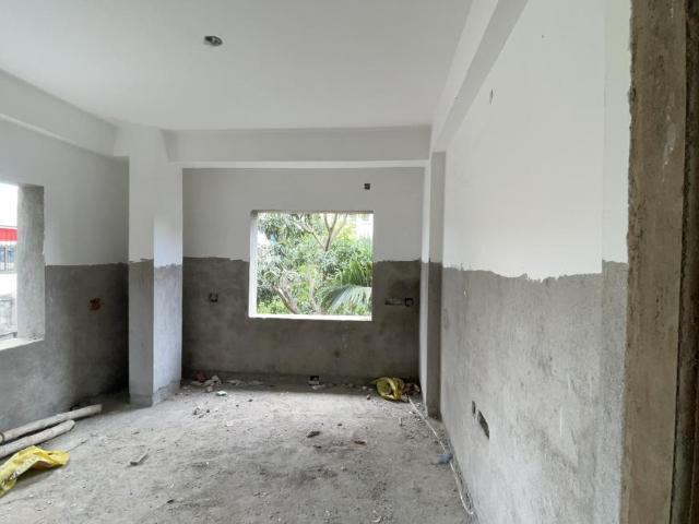 2 BHK Apartment in Keshtopur for resale Kolkata. The reference number is 20290508