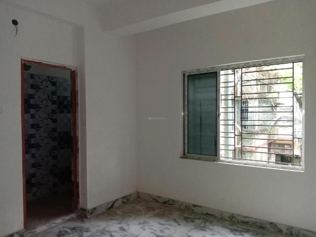 2 BHK Apartment in Keshtopur for resale Kolkata. The reference number is 20372879